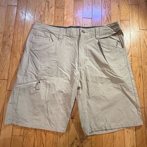Patagonia Men's Beige Cargo Shorts #331